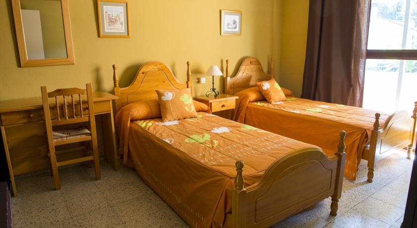La Casona Del Pinar Albergue San Rafael Room photo