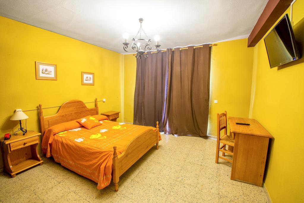 La Casona Del Pinar Albergue San Rafael Exterior photo